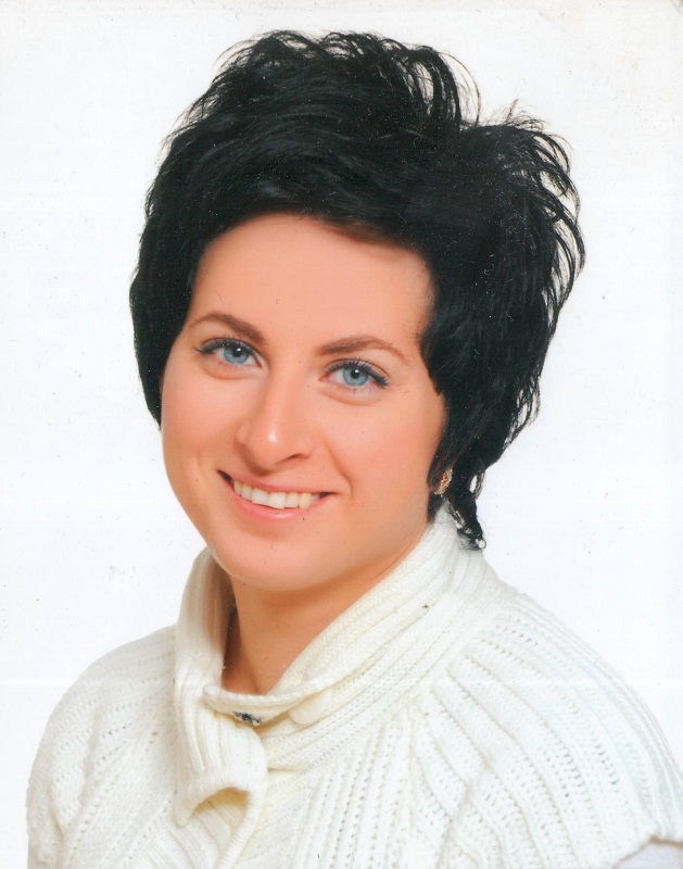 Павлюкова Евгения Ивановна.
